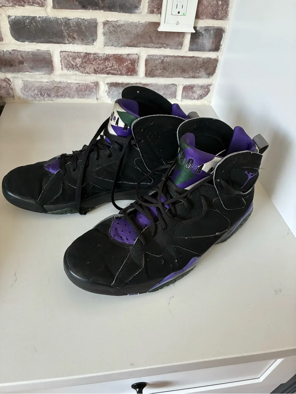 Nike Air Jordan 7 size 12.5 Mens Ray Allen Edition (Bucks Away)
